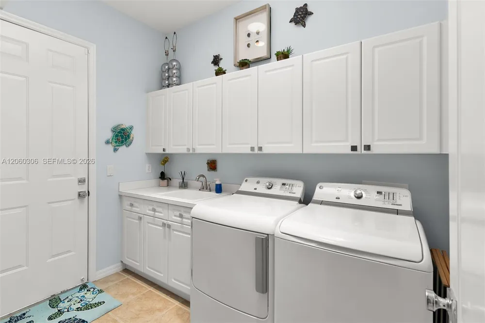 14610 Laguna Dr. Fort Myers, FL 33908