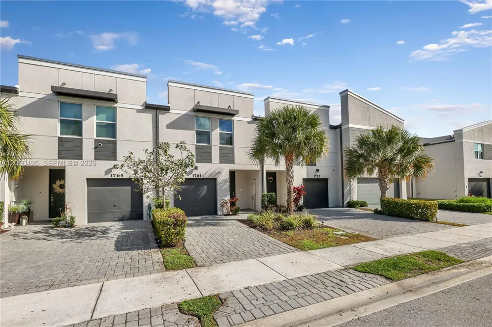 1761 Lindley St West Palm Beach, FL 33407