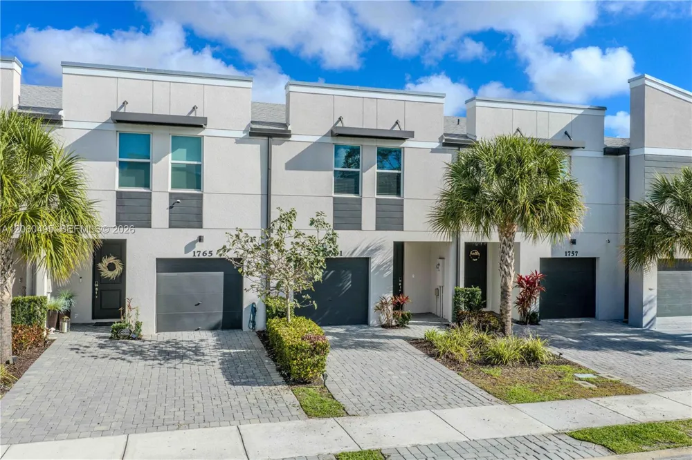 1761 Lindley St West Palm Beach, FL 33407