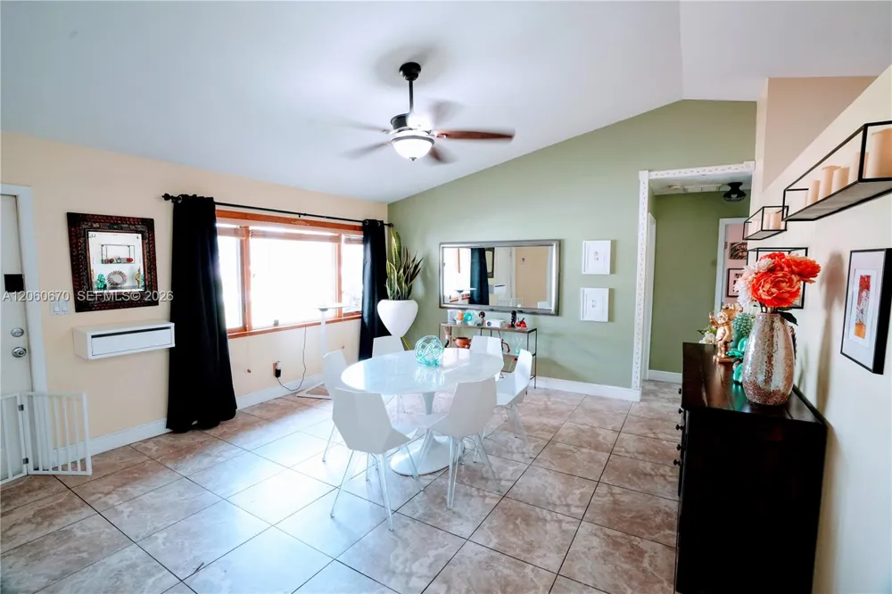 2304 SE 8th Terrace Cape Coral, FL 33990