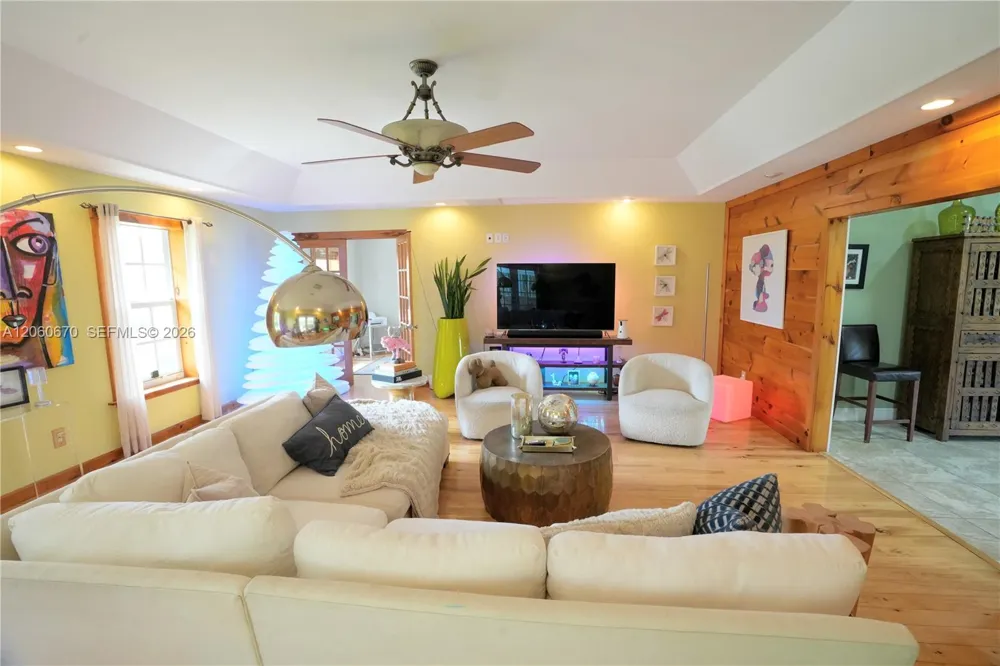 2304 SE 8th Terrace Cape Coral, FL 33990