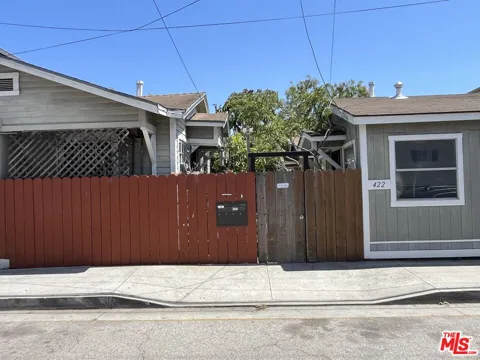 424 Venice Boulevard