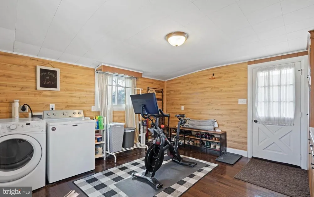 145 HOFFMANSVILLE ROAD Barto, PA 19504