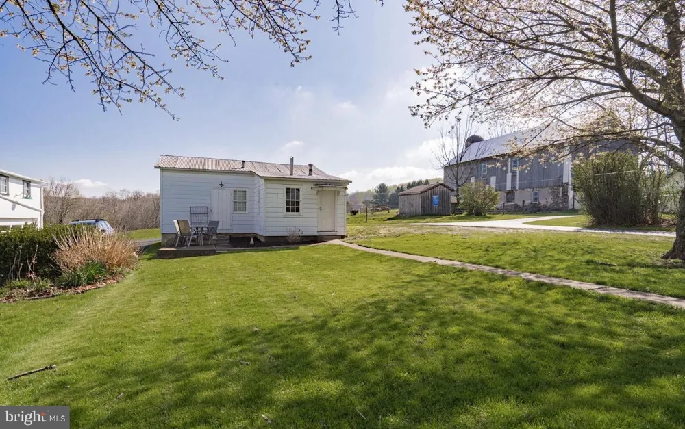 145 HOFFMANSVILLE ROAD Barto, PA 19504