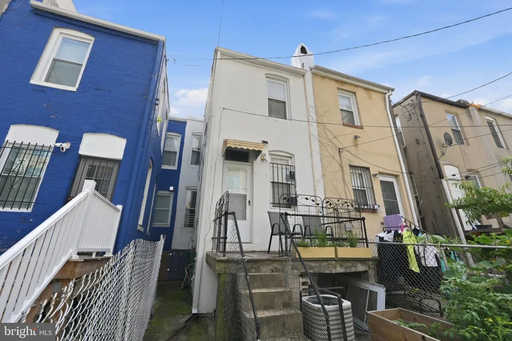 830 WASHINGTON STREET Baltimore, MD 21205