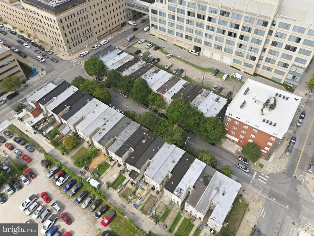 830 WASHINGTON STREET Baltimore, MD 21205