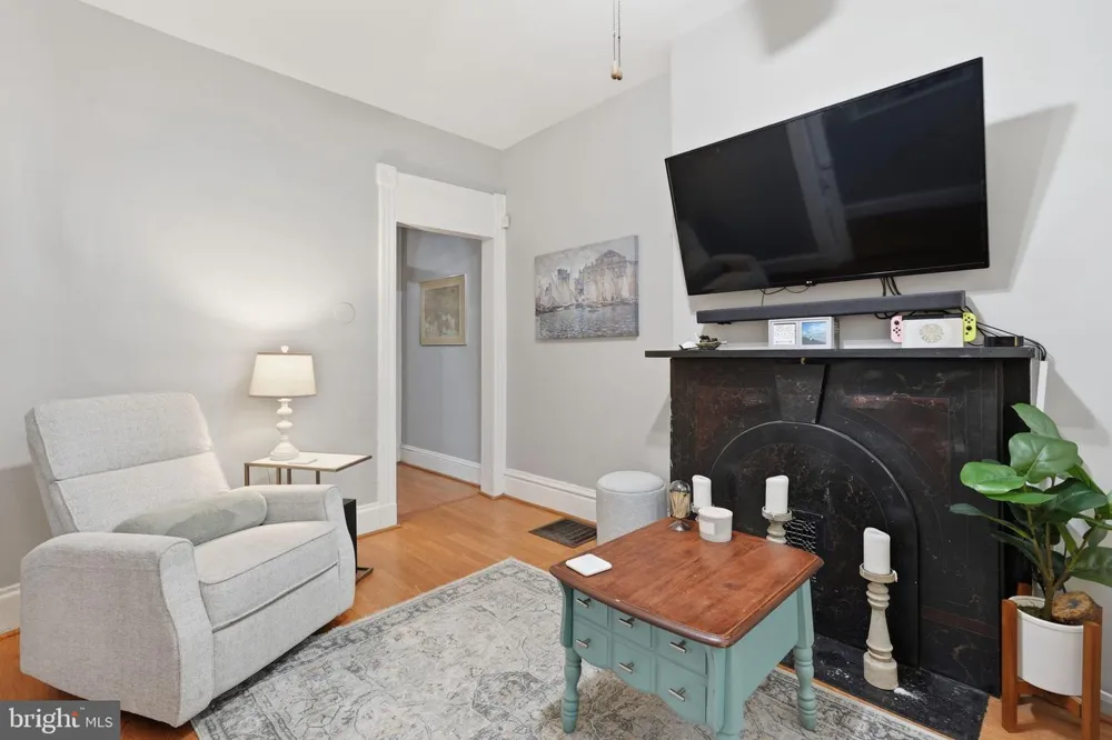 830 WASHINGTON STREET Baltimore, MD 21205