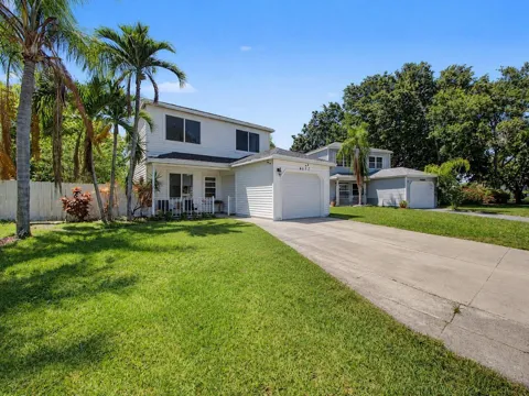4675 Lakeside Circle