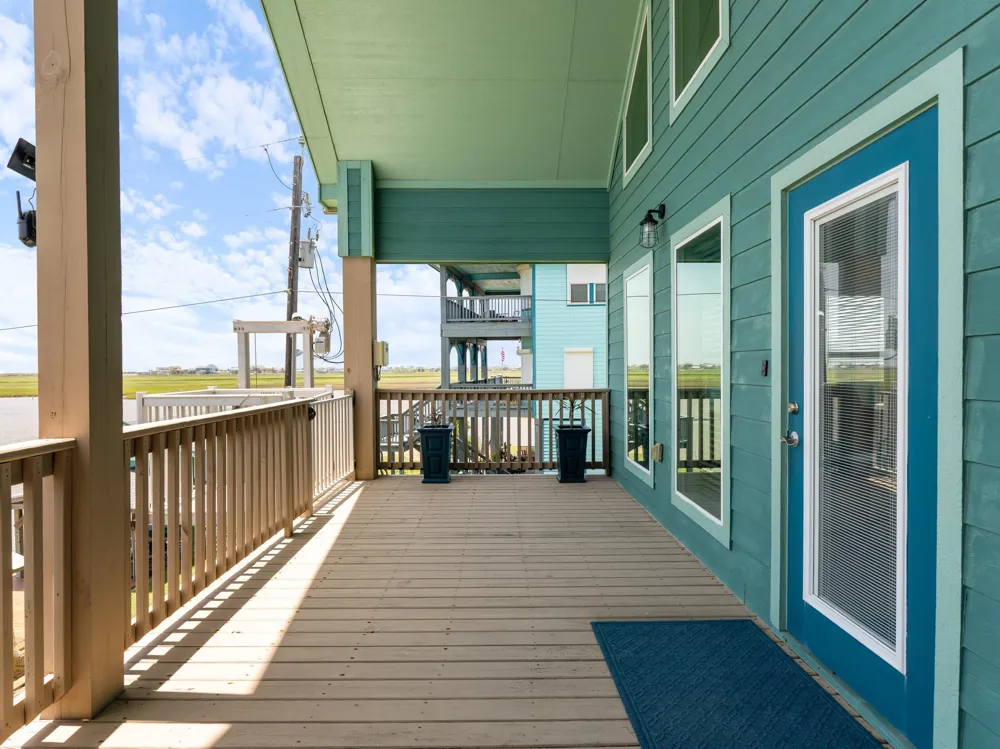 1301 County Road 209 Sargent, TX 77414
