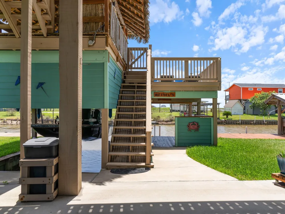 1301 County Road 209 Sargent, TX 77414