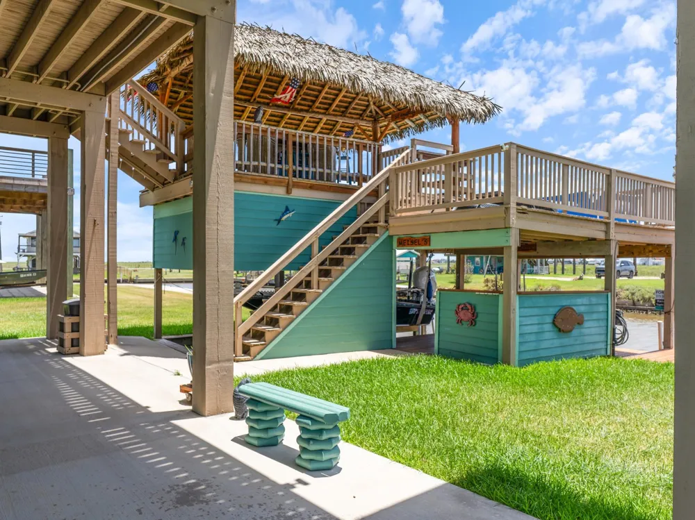 1301 County Road 209 Sargent, TX 77414