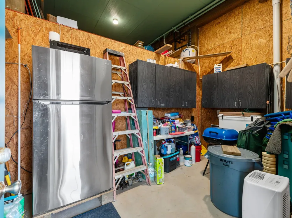 1301 County Road 209 Sargent, TX 77414
