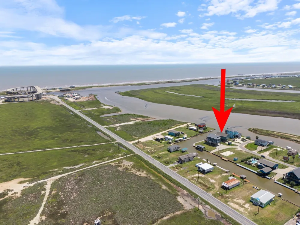 1301 County Road 209 Sargent, TX 77414