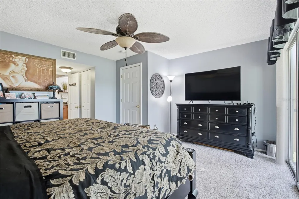 2400 FEATHER SOUND DRIVE #313 Clearwater, FL 33762