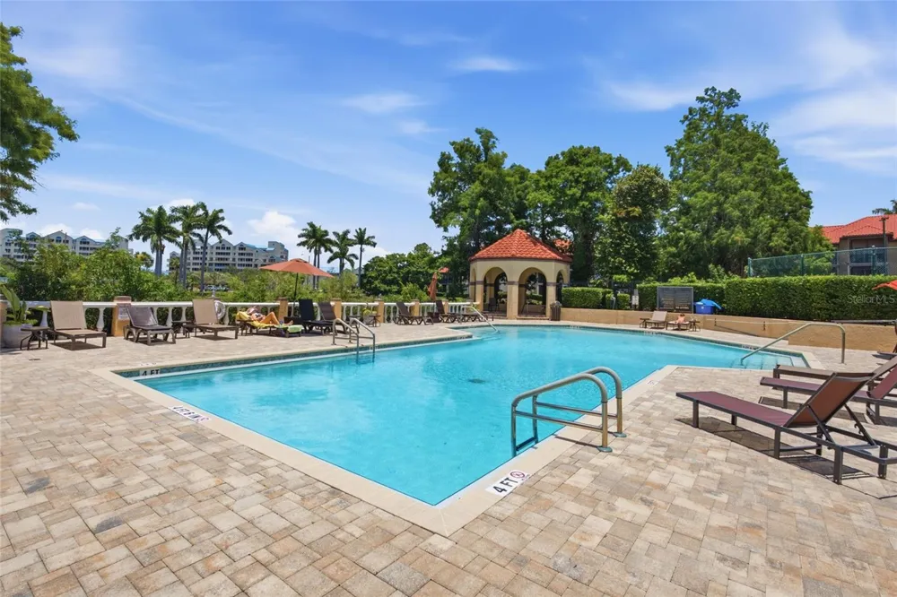2400 FEATHER SOUND DRIVE #313 Clearwater, FL 33762