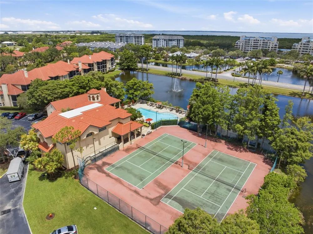 2400 FEATHER SOUND DRIVE #313 Clearwater, FL 33762