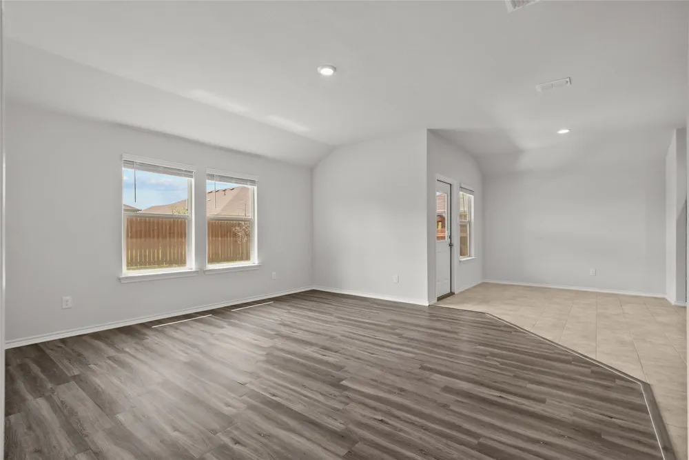 549 Bronze Circle Springtown, TX 76082