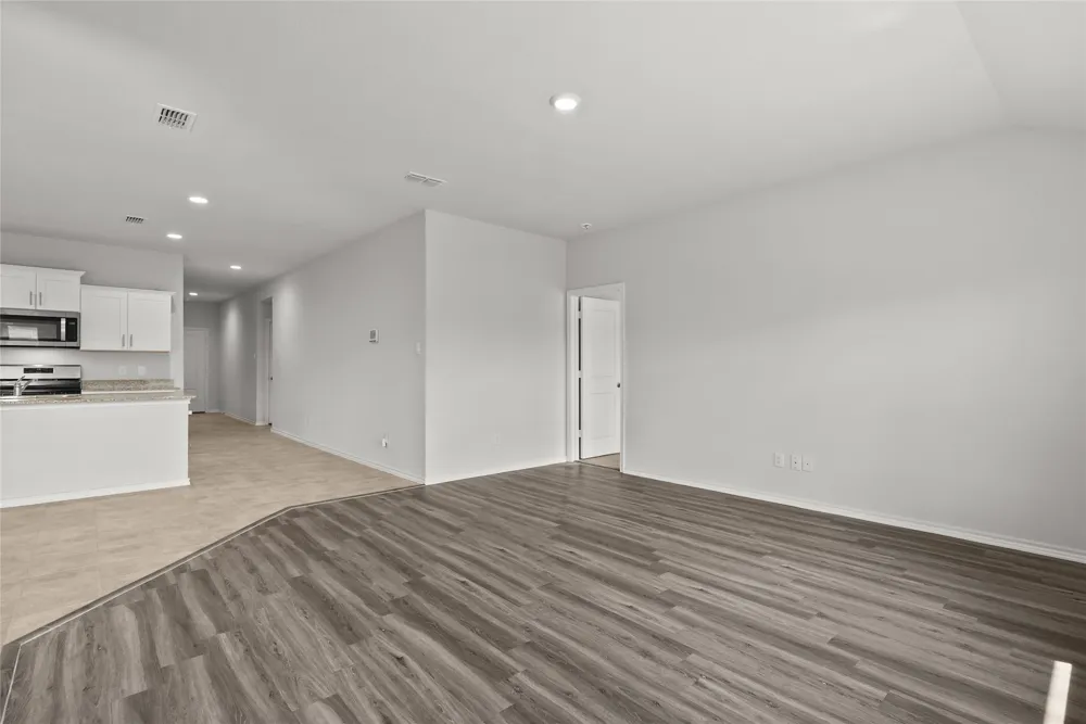 549 Bronze Circle Springtown, TX 76082