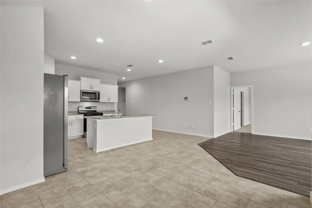 549 Bronze Circle Springtown, TX 76082