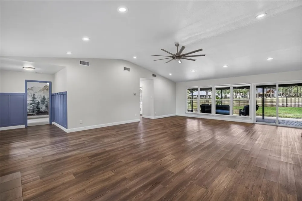 127 Pinnacle Club Drive Mabank, TX 75156