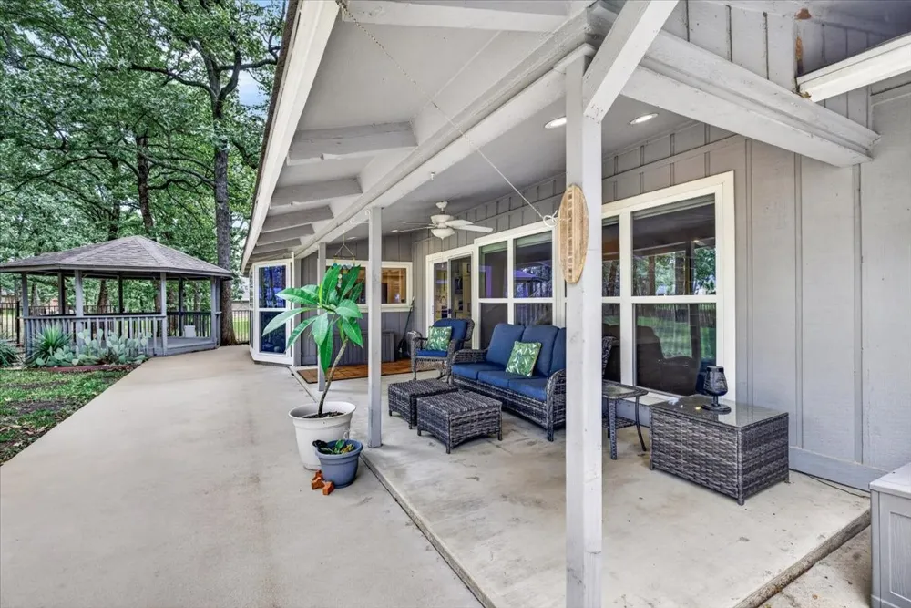 127 Pinnacle Club Drive Mabank, TX 75156