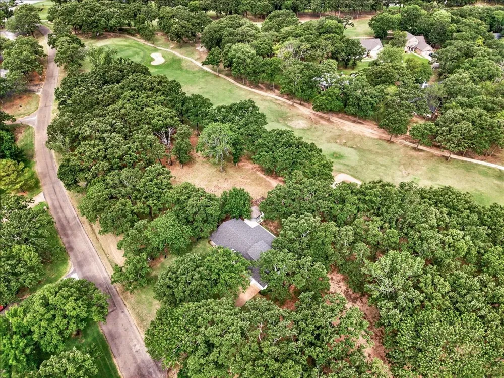 127 Pinnacle Club Drive Mabank, TX 75156