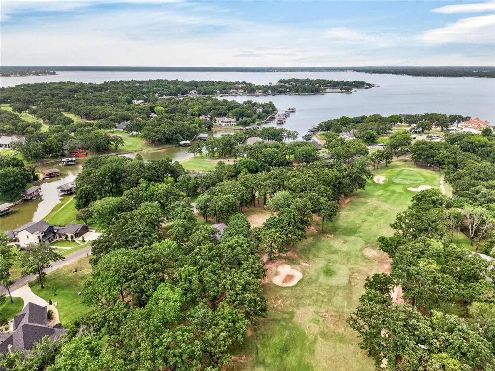 127 Pinnacle Club Drive Mabank, TX 75156