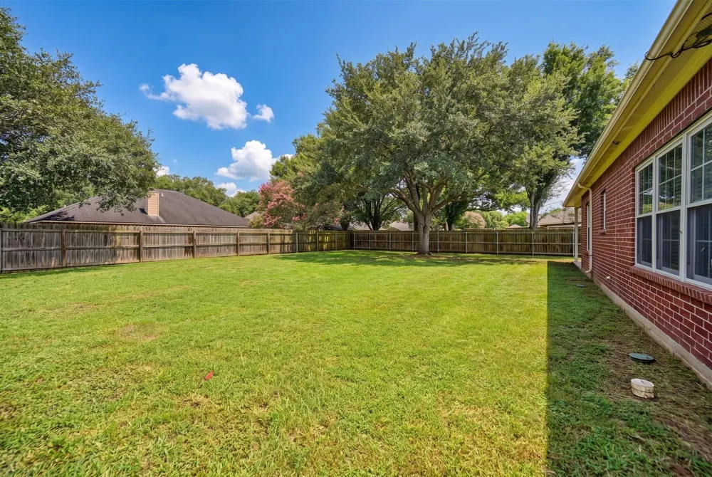 1409 Ward Bend Street Sealy, TX 77474