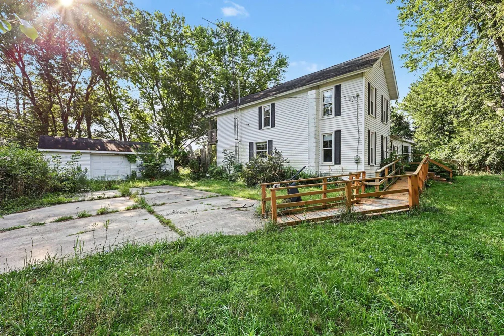 4325 Moscow Road Spring Arbor, MI 49283