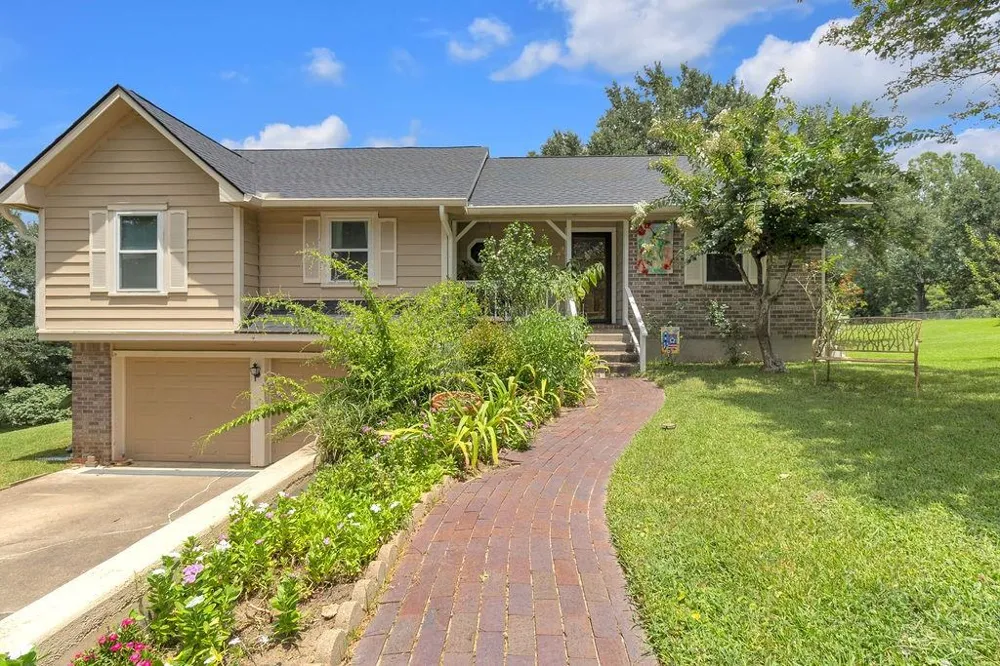 70 Valley Drive Coldspring, TX 77331