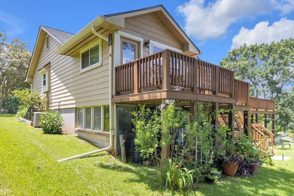 70 Valley Drive Coldspring, TX 77331