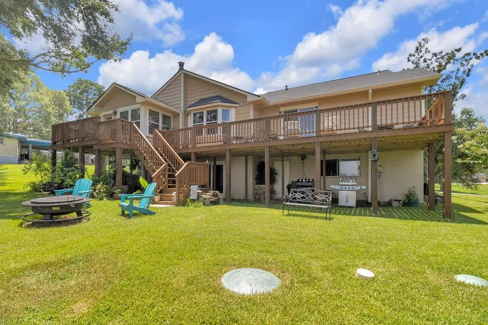 70 Valley Drive Coldspring, TX 77331