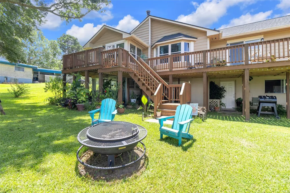 70 Valley Drive Coldspring, TX 77331