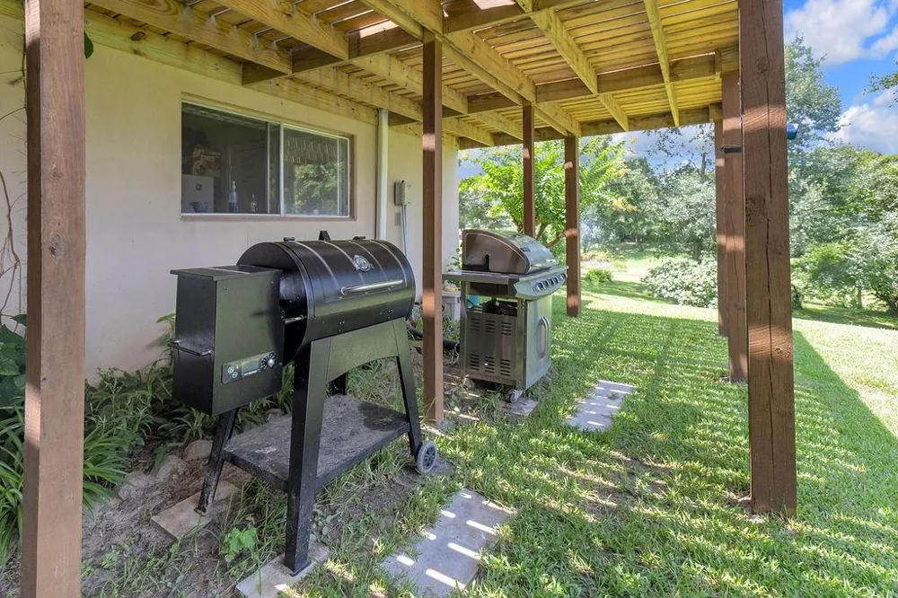70 Valley Drive Coldspring, TX 77331