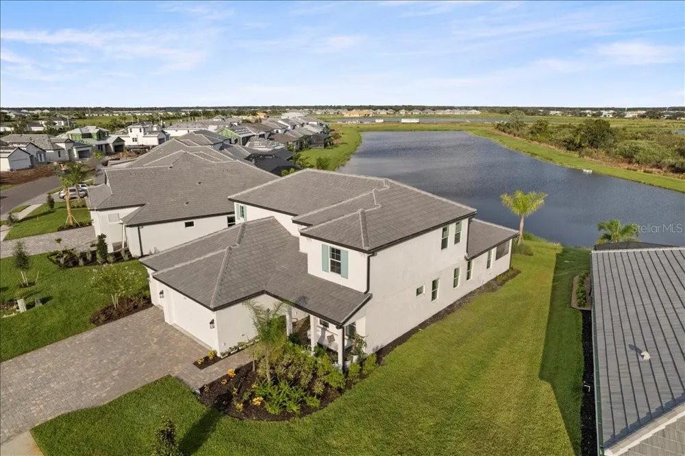 17703 SAVORY MIST CIRCLE Lakewood Ranch, FL 34211