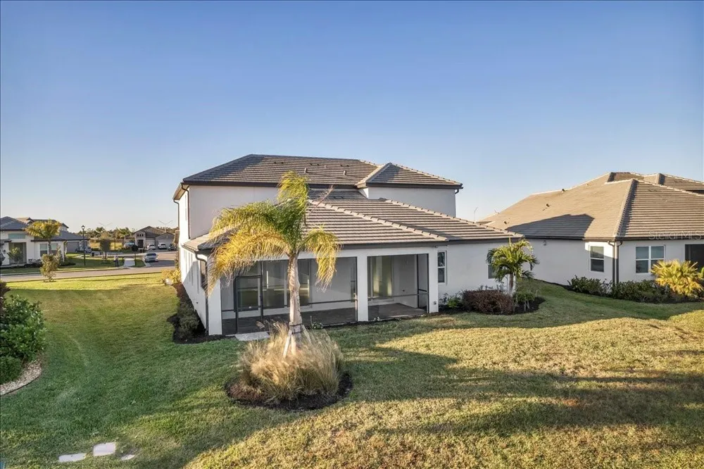 17703 SAVORY MIST CIRCLE Lakewood Ranch, FL 34211