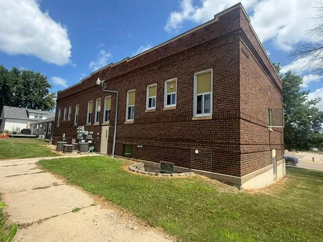 202 Cass Avenue Springfield, MN 56087