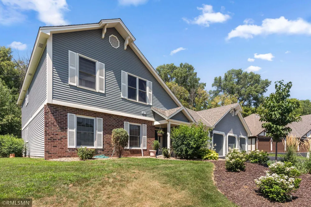 5237 Balmoral Lane Bloomington, MN 55437