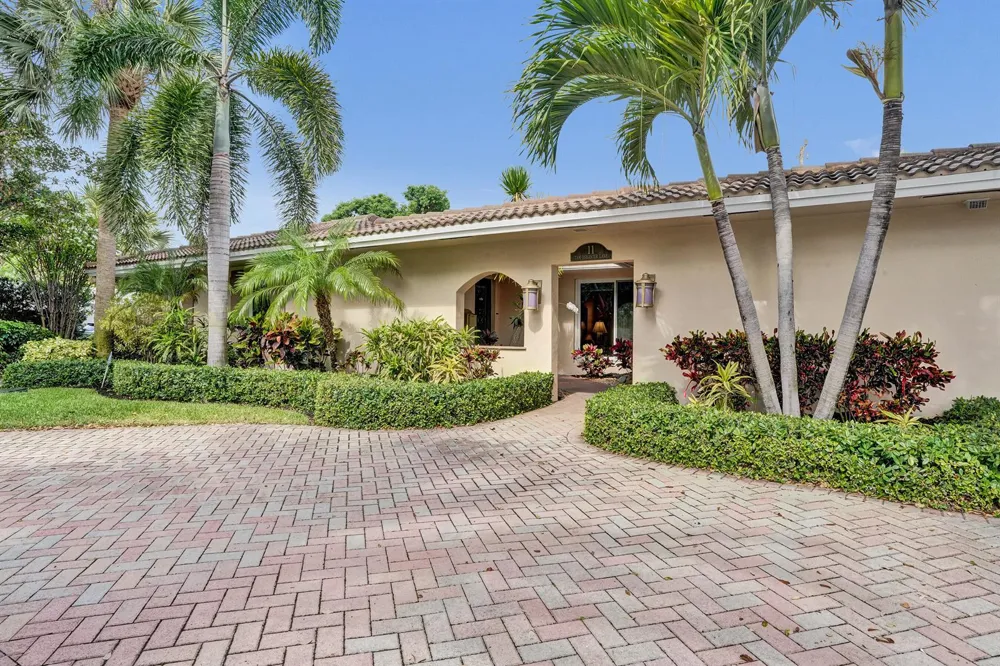 11 Tam O'shanter Lane Fort Lauderdale, FL 33308