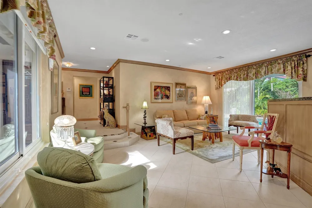 11 Tam O'shanter Lane Fort Lauderdale, FL 33308