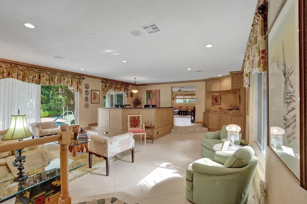 11 Tam O'shanter Lane Fort Lauderdale, FL 33308