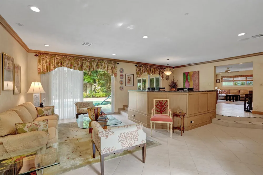 11 Tam O'shanter Lane Fort Lauderdale, FL 33308