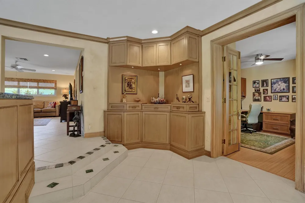 11 Tam O'shanter Lane Fort Lauderdale, FL 33308