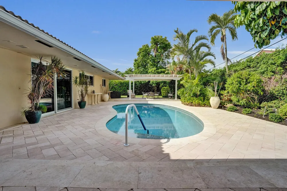 11 Tam O'shanter Lane Fort Lauderdale, FL 33308