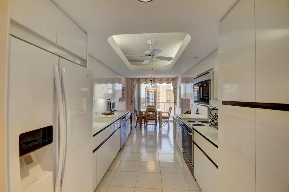 3210 S Ocean Boulevard #903 Highland Beach, FL 33487