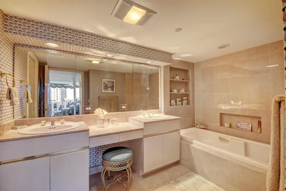 3210 S Ocean Boulevard #903 Highland Beach, FL 33487