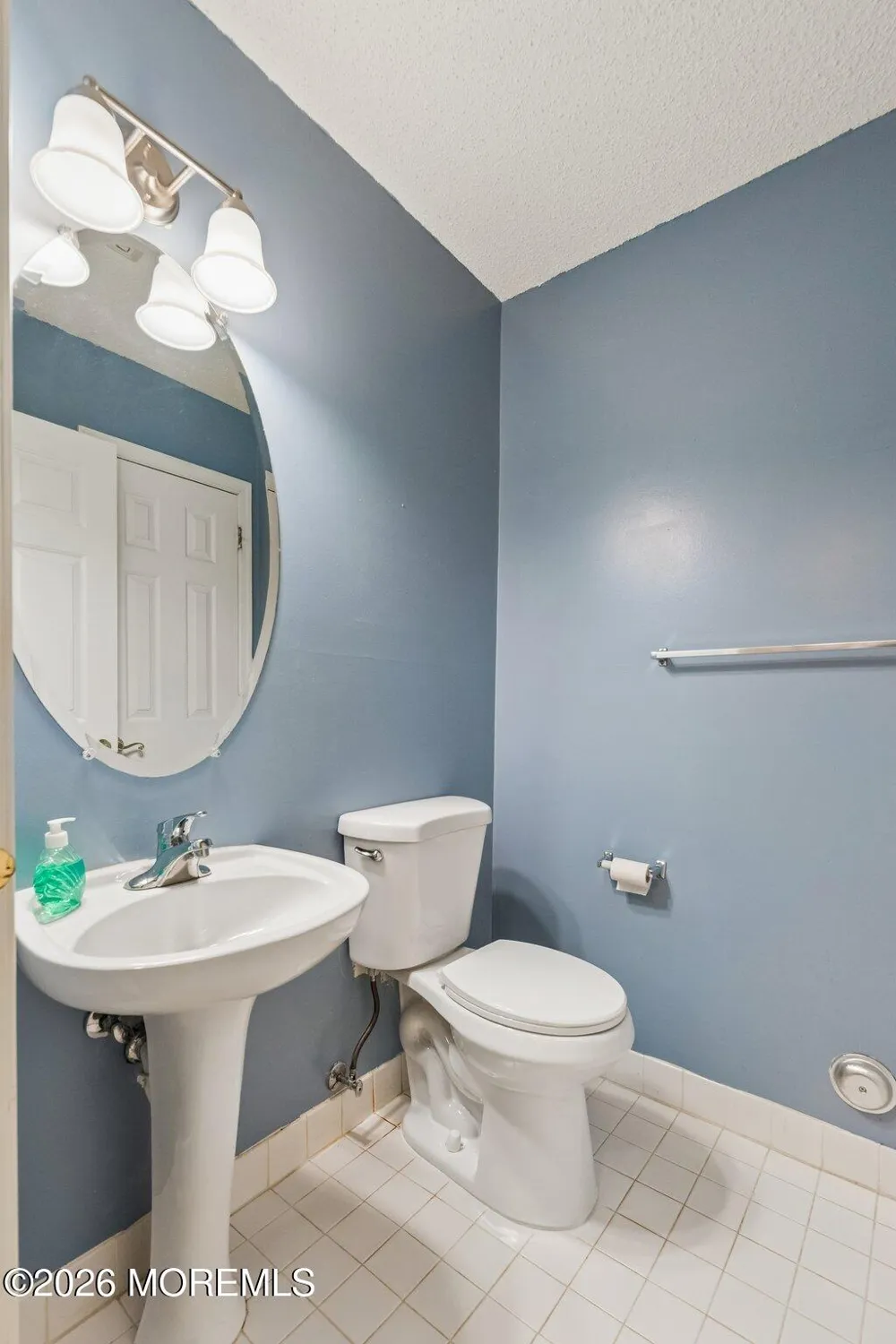 25 Phoenix Court Tinton Falls, NJ 07712