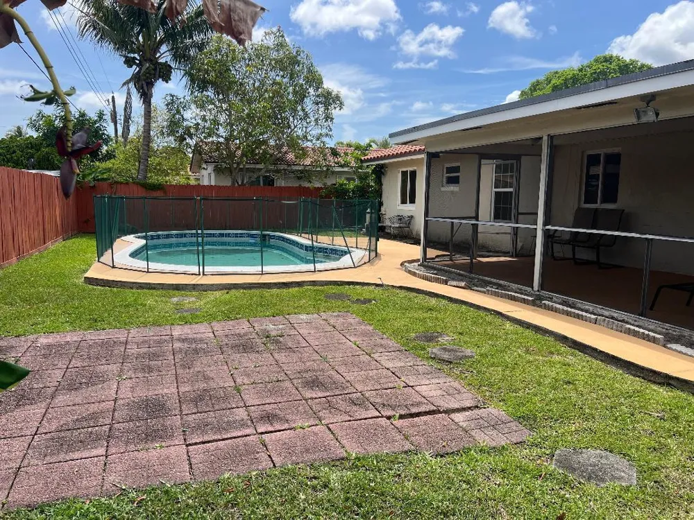 7819 NW 40th Street Coral Springs, FL 33065