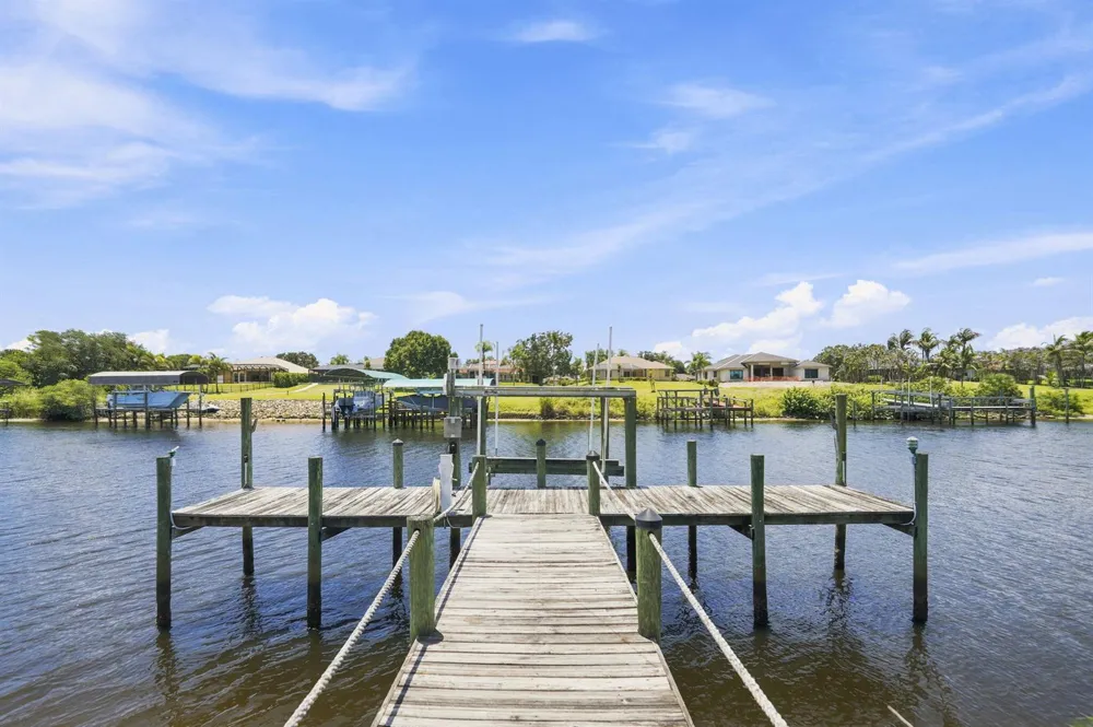 2624 SW River Shore Drive 