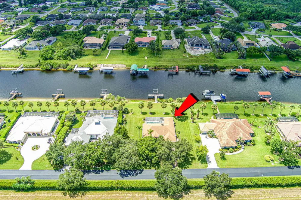 2624 SW River Shore Drive 